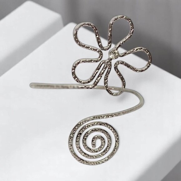 Silver Textured Spiral Flower Power Upper Arm Cuff Bracelet Armlet NEW - Picture 2 of 4